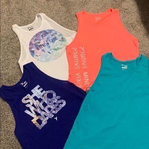 Old Navy Active Tanks